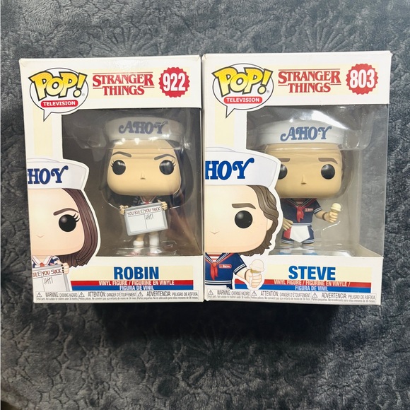 Funko Pop Stranger Things Robin and Steve - Picture 1 of 1